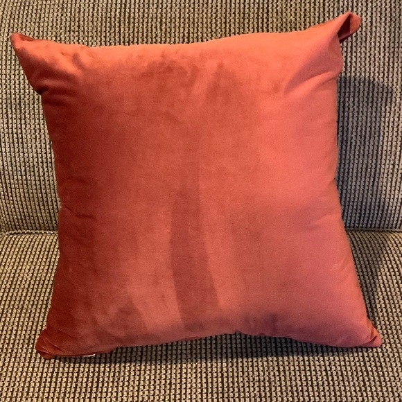 Throw Pillow Newport soft fabric Rust large flower pieced on front (poinsettia) - Picture 2 of 5